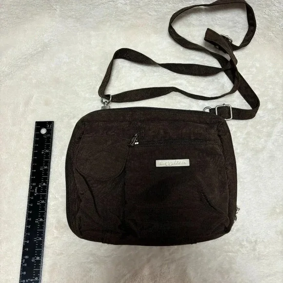 Baggallini Brown Crossbody Bag Adjustable Straps Red Interior Pockets - Picture 9 of 10